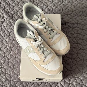 Saucony Women's Gray and Cream Sneakers